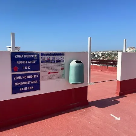 アパートホテル Modern 2 Playa Del Ingles 3*